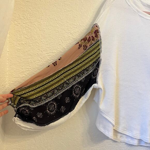 We the Free Blossom Thermal Top Size XS Ivory Patchwork Sleeve Boho Waffle Knit - Picture 5 of 12